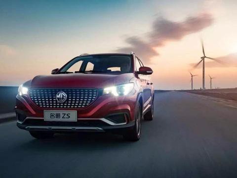 让缤智、XR-V没一点脾气，名爵ZS又焕新了，这次亮点是LED大灯