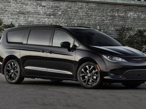 克莱斯勒大捷龙海外版推“S”黑色套件