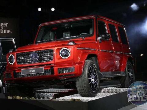 奔驰G级，堪称地表最强越野车，有钱还不一定买得到！