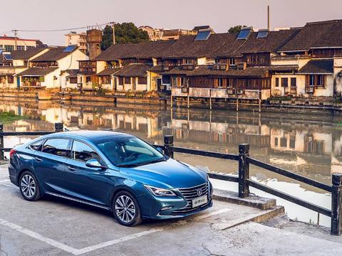 用流动的生命书写传奇人生，长安睿骋CC耀世登场