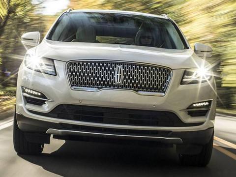 和Q5、X3一个级别，价格下探到25万，买它不算亏