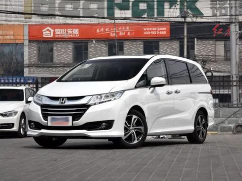 开奥德赛的多半是奶爸，开GL8的多半是司机。中级MPV你买那个？