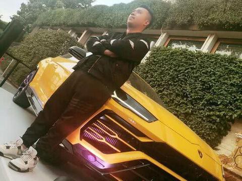 国内提兰博基尼Urus，车主：打开车门终于知道什么叫跑车式SUV