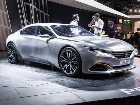 法系翻身全得靠此车了！太空舱+钢琴键，1.6L混动仅18万！