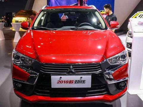 三菱火了,最便宜SUV亮相,10寸显示屏+全景天窗,不足10万, 要卖疯