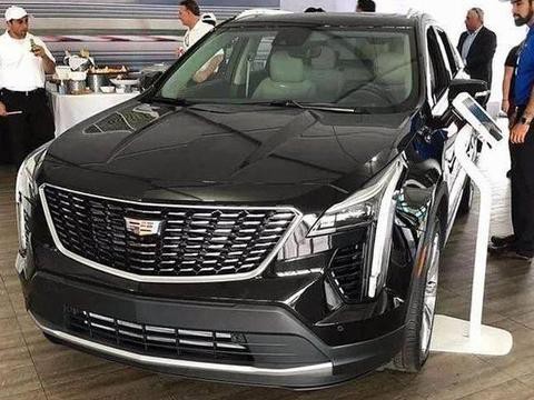 首台黑色全新凯迪拉克XT4到店!比奔驰GLA大气配主动悬架 23万起