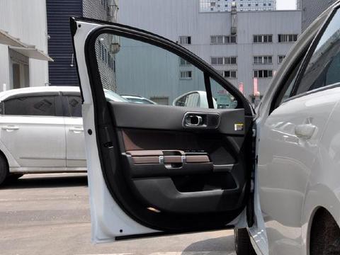 这车舒适度堪比A6L，高速稳如牛，现已跌至18W