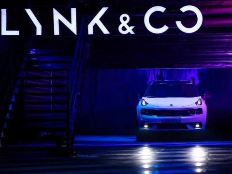 纯电续航51km 电池中置 领克01插电混动版预售24万起