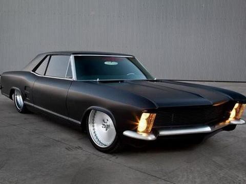 2600多买的报废别克车，花190多万去改装，一不小心还得了奖！