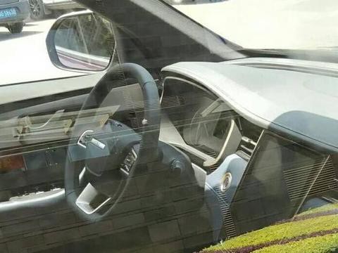 偶遇长安欧尚全新SUV COS1°，尺寸不输锐界，颜值媲美汉兰达