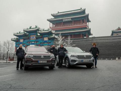 大众坐不住了！和兰博基尼Urus同平台仅卖50万，内饰让丰田看傻