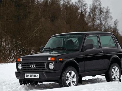 纯机械全时四驱+三把锁，越野不比奔驰G级差，纯进口也才十万！