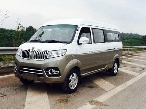 最耐造的客货两用车！皮质座椅+11根承重横梁仅4万，谁还买五菱