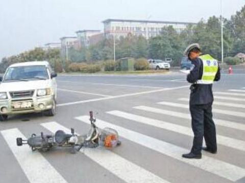 开车出门在外难免会遇到磕磕碰碰的事情