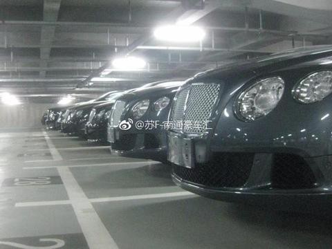 实拍全国最大的宾利劳斯莱斯仓库，这阵势无敌了！