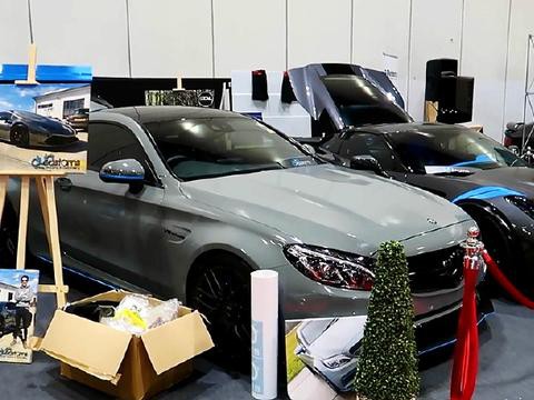 3000多万的布加迪现身车展，没想到这台车也来，比布加迪还快