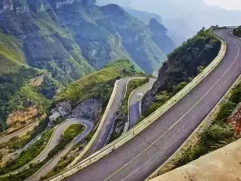 开着车窗放着音乐，这就是你应该选择的自驾路线