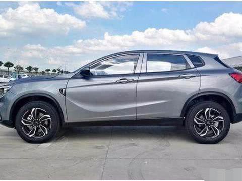 谁说国产不行的，这款国产SUV当自强，路虎和奔驰都得让路