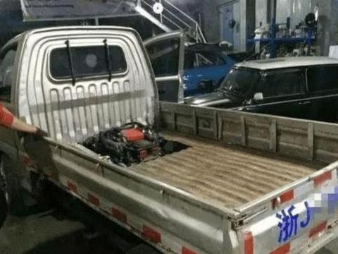 小伙这改装也是没谁了，小货车秒变跑车，兰博基尼见了也要投降