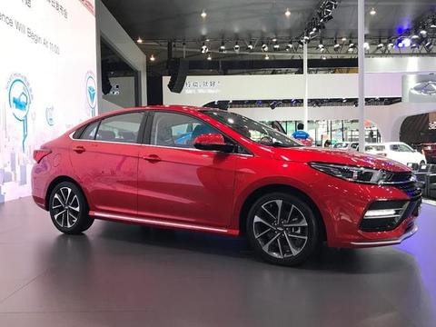 1.5T+9CVT高效动力系统，带来不错的加速体验。