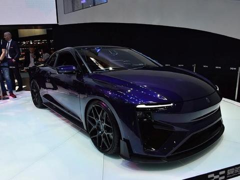 百米加速2.5秒你信吗，纯电动续航破千，奥迪脱胎换骨的国产