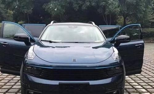 吉利领克01全国首位女车主产生! 空间表现给力 明日正式上市开售