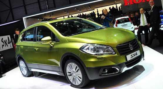 铃木全新SX4亮相, 外观时尚内饰有料, 不足8万起步让CHR有压力