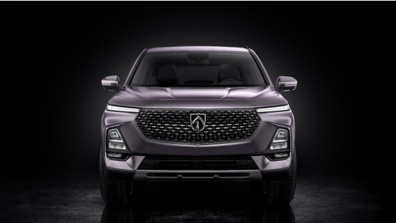 宽体车身+全景天窗：全新宝骏SUV官图再曝光