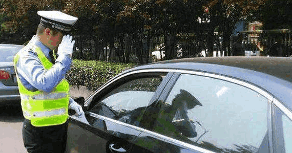 交警: 车险买这五种就够了, 其他的一分钱都不赔, 坑死人