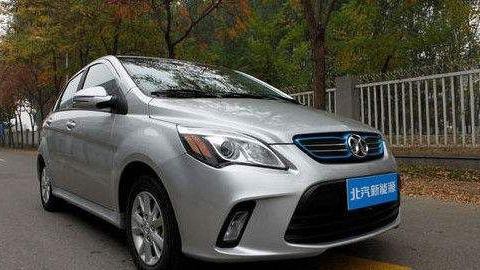 新能源车主有福了，电池专属保险即将上线，网友：再不怕修了