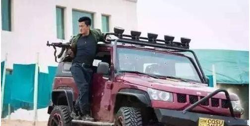 《战狼2》票房突破49亿, 北汽战狼版震撼来袭, 能否大卖?