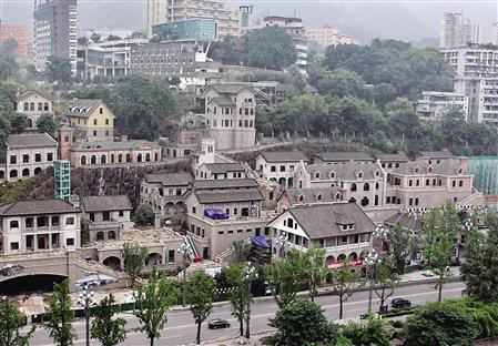 明年去南滨路坐有轨电车 到南山赏“银河”