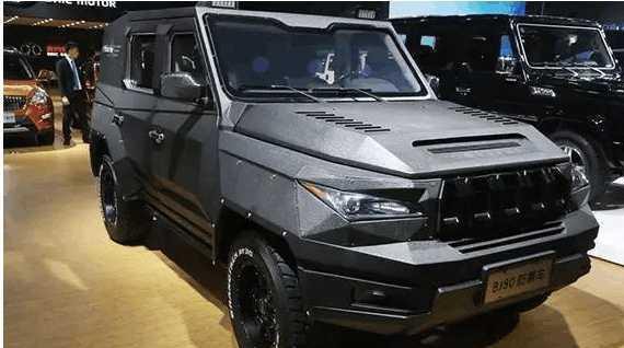 国产民用防暴车, AK47打不穿, 钉子扎不破, 撞不坏, 厉害了!