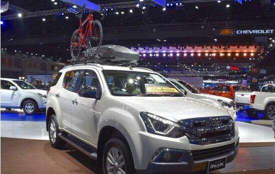 颜值甩普拉多十条街, 全车进口还带四驱, 30万买途昂不如买它