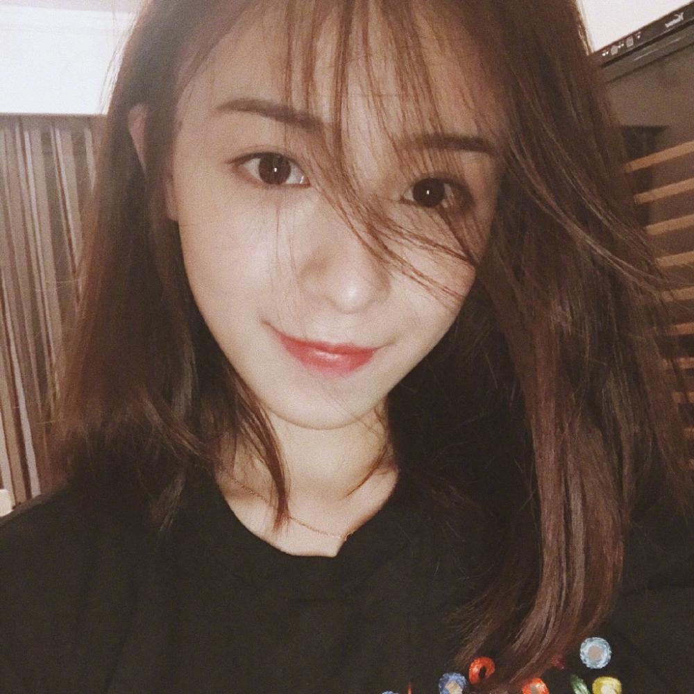 周二珂斗鱼复播人气暴涨至600万发姐送火箭吃