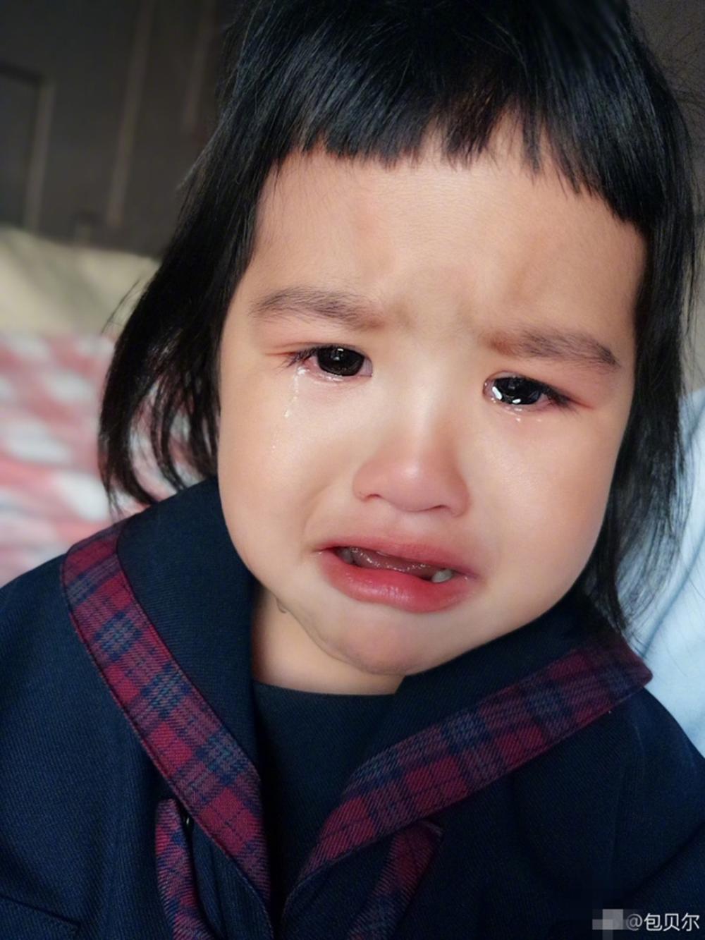 饺子泪流满面,真是发自内心的伤心啊.