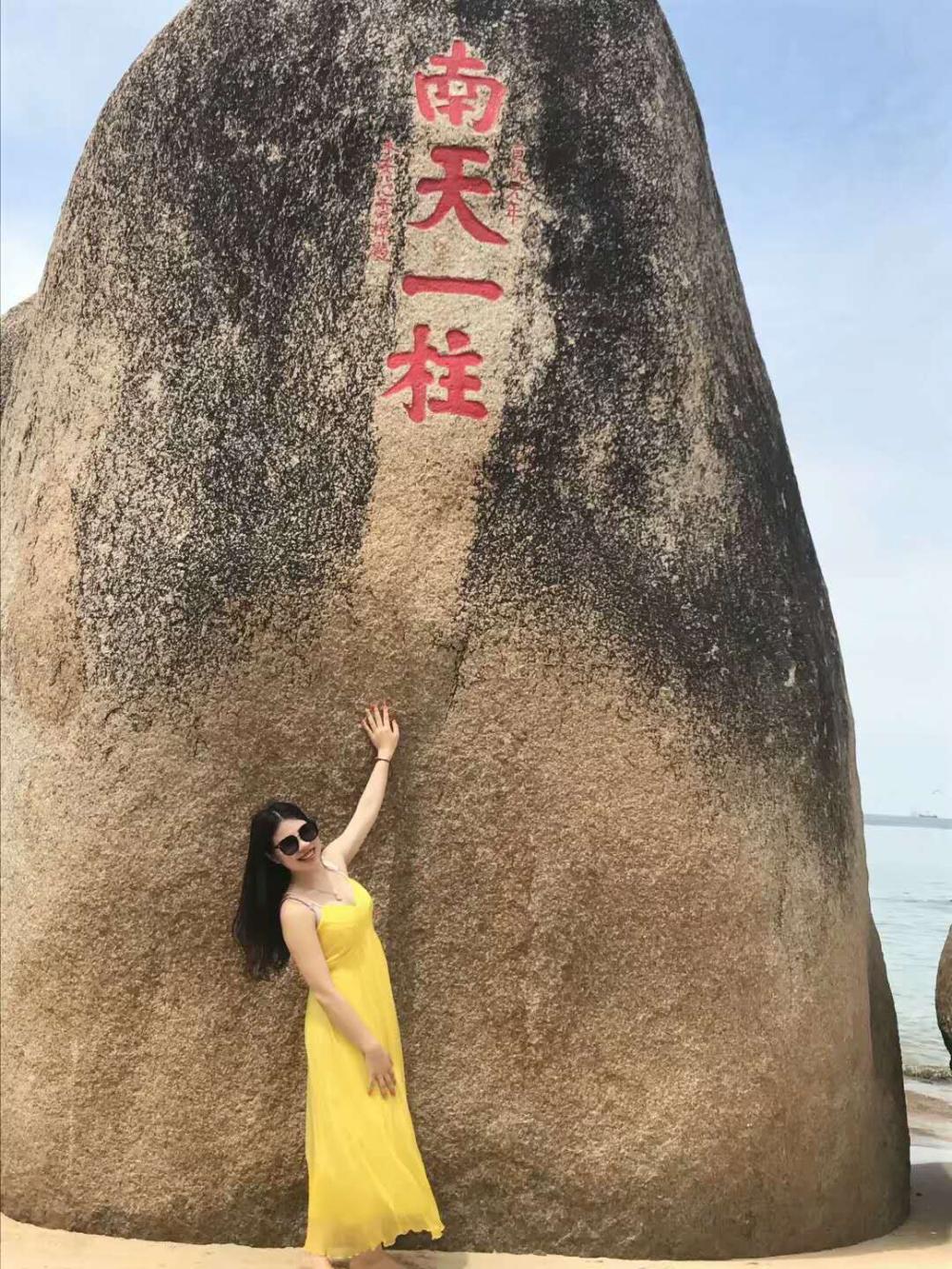 摄影: 海南天涯海角, 美女, 沙滩, 礁石!