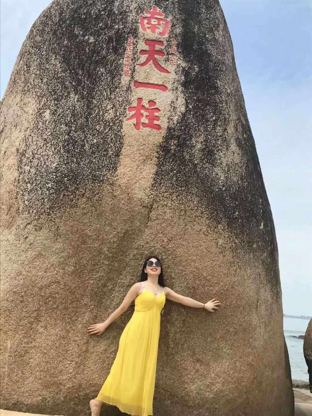 摄影: 海南天涯海角, 美女, 沙滩, 礁石!