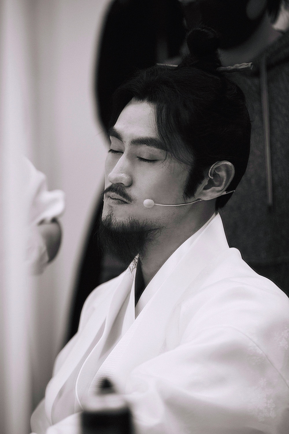 袁弘压轴《国家宝藏》变身嵇康演绎魏晋风骨