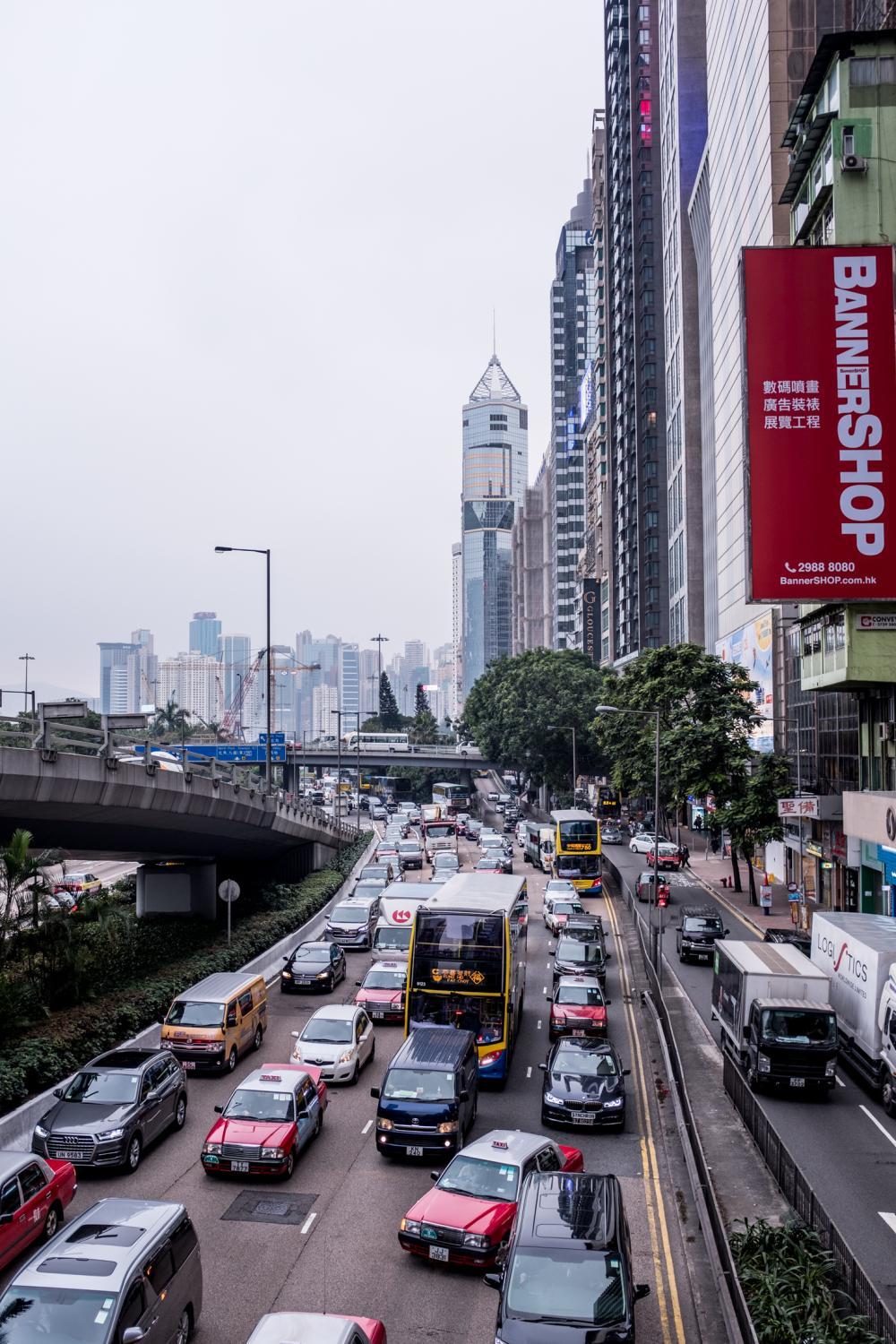 香港实拍,世界上摩天大楼最多的城市,所有东西都向天上发展