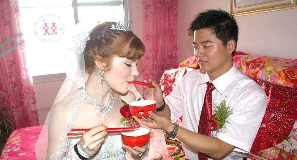 常见俄罗斯女孩嫁给中国人,拿到中国绿卡还很