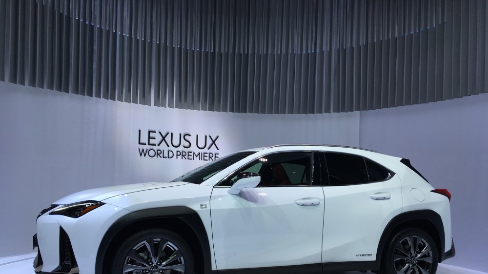 预计年底进入国内 雷克萨斯UX日内瓦车展正式亮相！