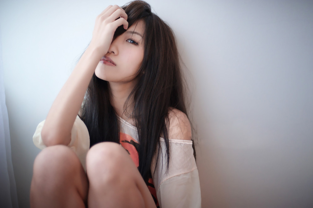 当女朋友问是否在意她是*的时候,应该如何回答?