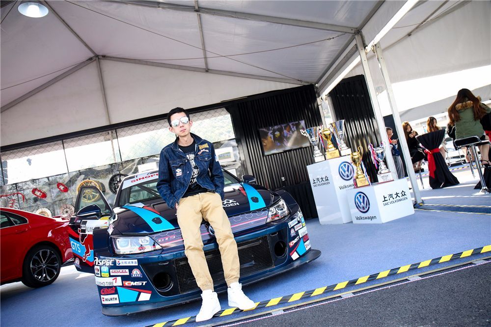 谁说车手是孤独的?上汽大众梦享嘉年华明明有