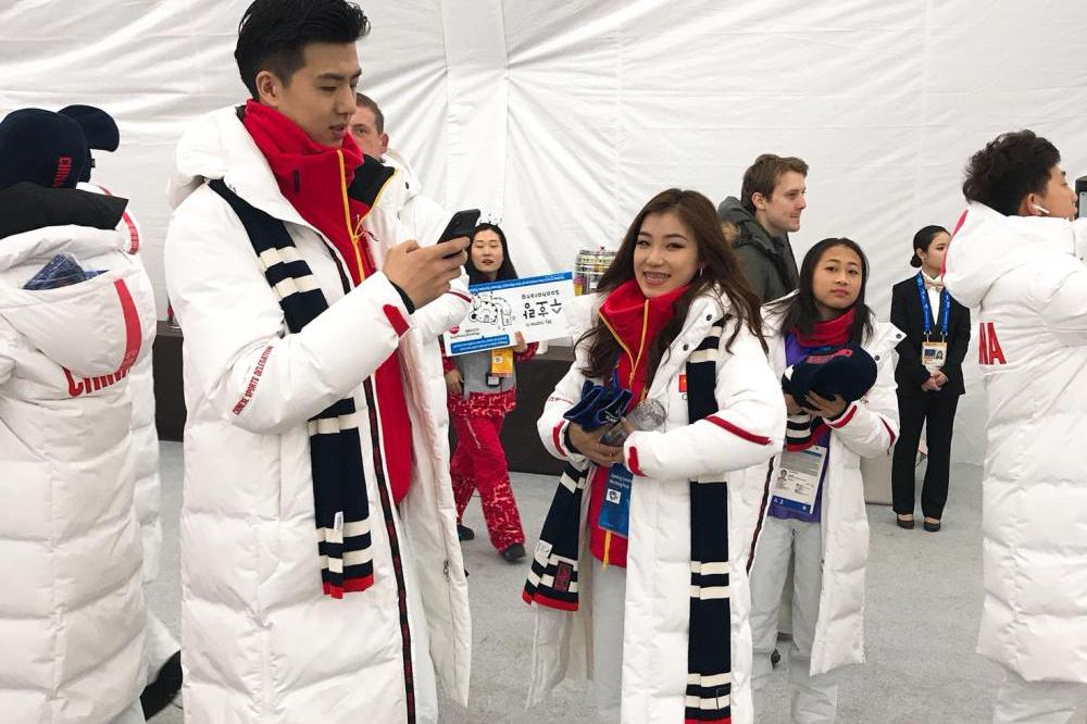 平昌冬奥会选手羽绒服五颜六色,哪款造型最抢眼?