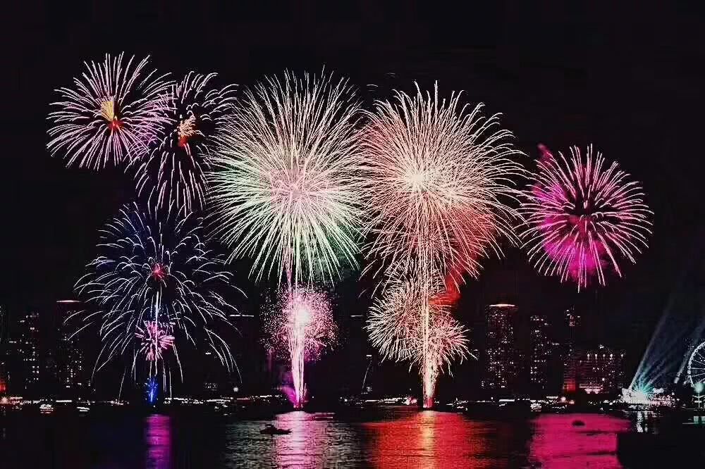 昨晚6万发烟花惊艳中山夜空,最美瞬间在这里!