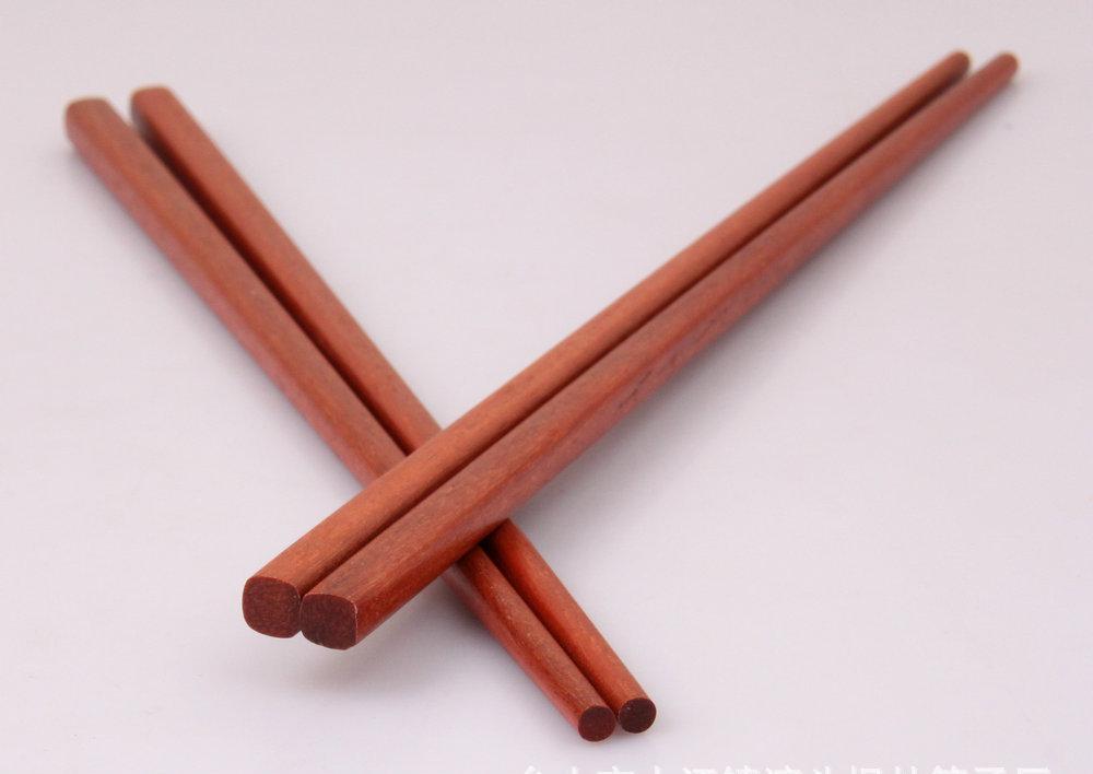 小孩子半夜哭闹不睡觉怎么办? 算命先生告诉你一个解决的方法