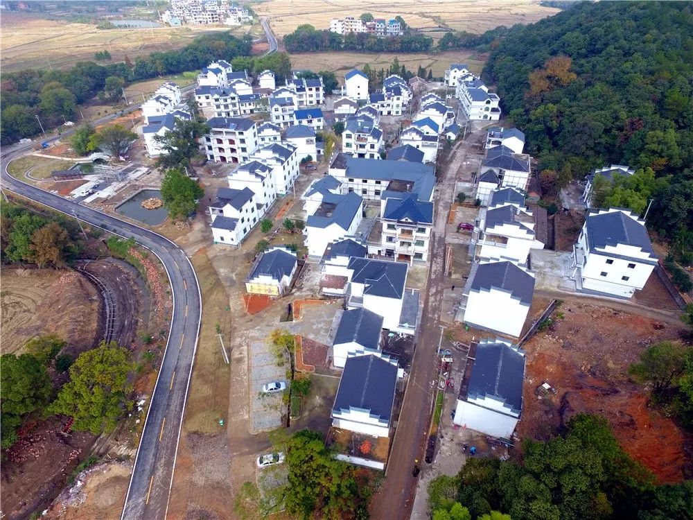 秀美乡村 幸福家园——"江西样板"的横峰新村展示