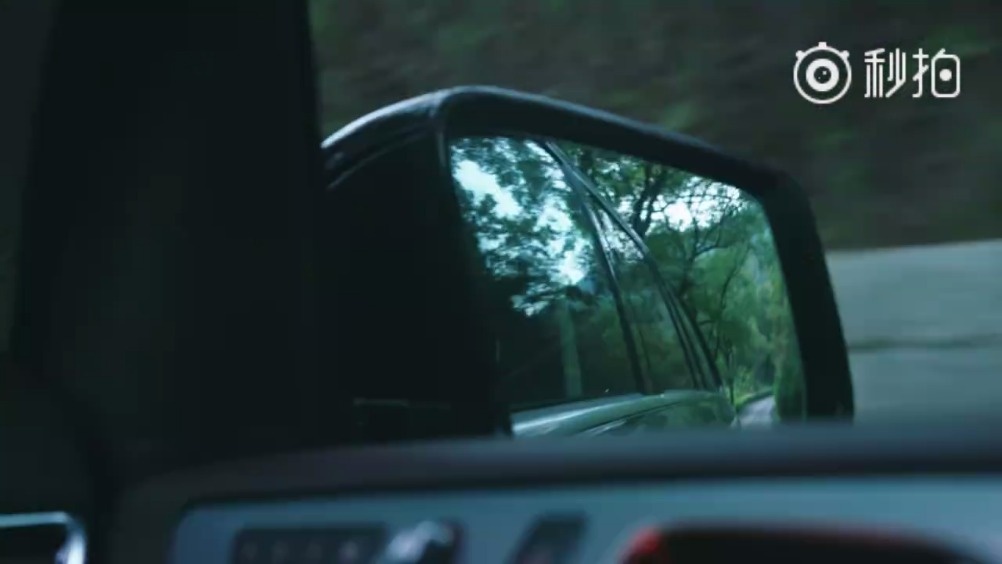 汽车营销 【奔驰GLS】联手梅赛德斯-奔驰）营销新说  ​