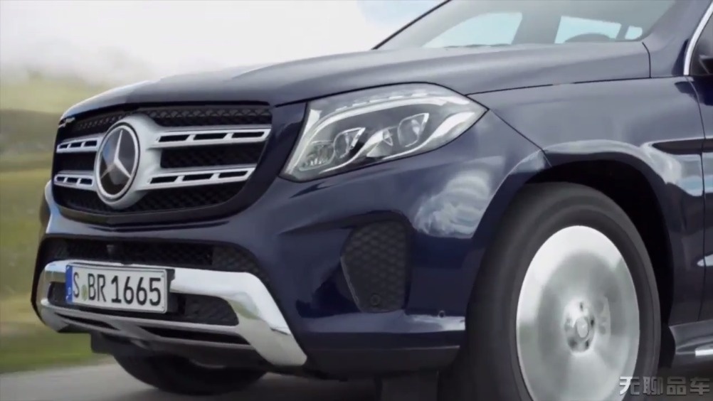 百万级全尺寸豪华七座SUV！2018奔驰GLS对比奥迪Q7！  ​